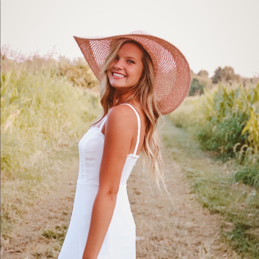 Meet your Posher, Lexi